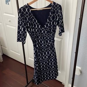 Patterned light lined dress. Great condition. Gili dress through stitch fix.